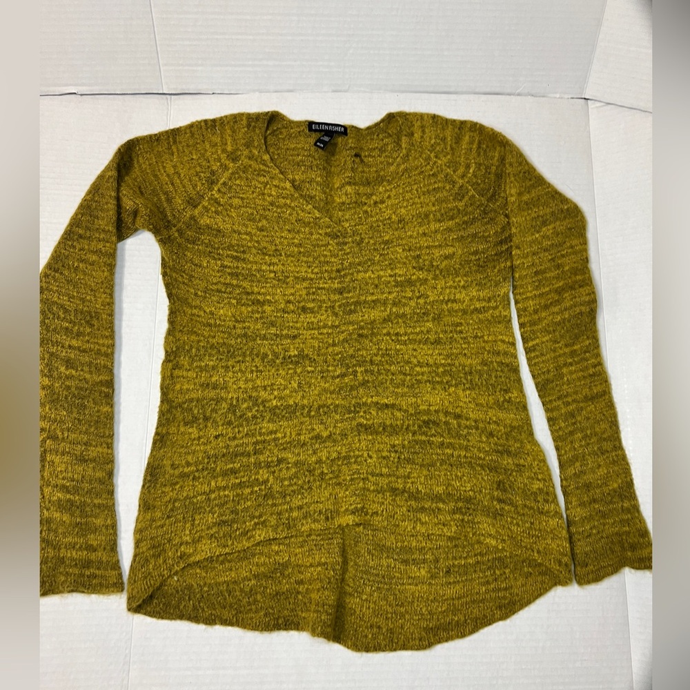 Eileen Fisher Alpaca & Wool V Neck Sweater Size Medium Green Citron
